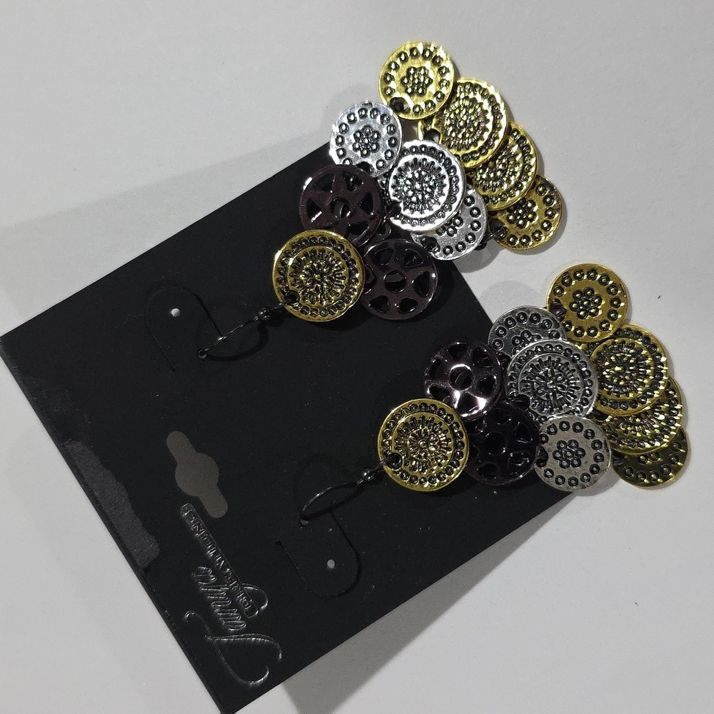 Multi-Tone Filigree Disc Earrings – Gold, Silver & Gunmetal Cascading Layers - Picture 4 of 10